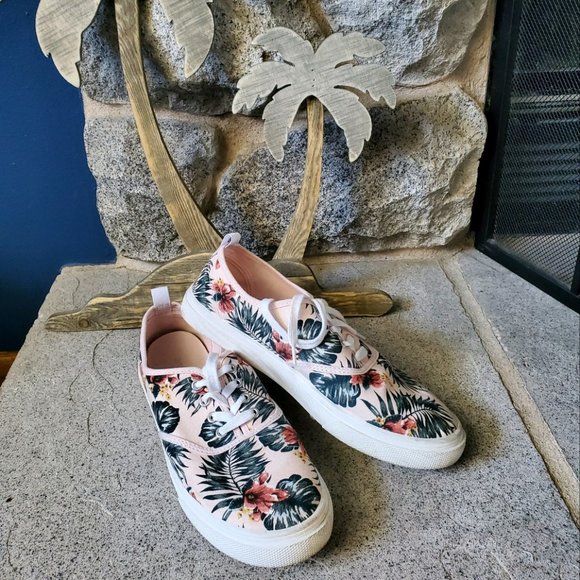 H&M Palm Leaf Shoes size 9.5 - Picture 1 of 13